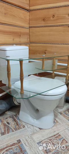 Полка стеклянная для ванной