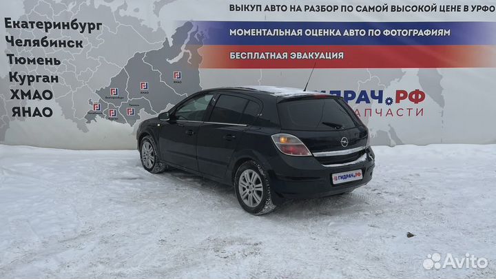 Замок двери передней левой Opel Astra (H)