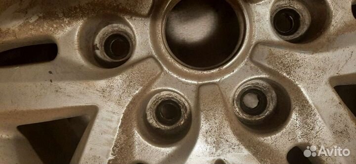 Оригинальный литой диск Hyundai H1 2016г