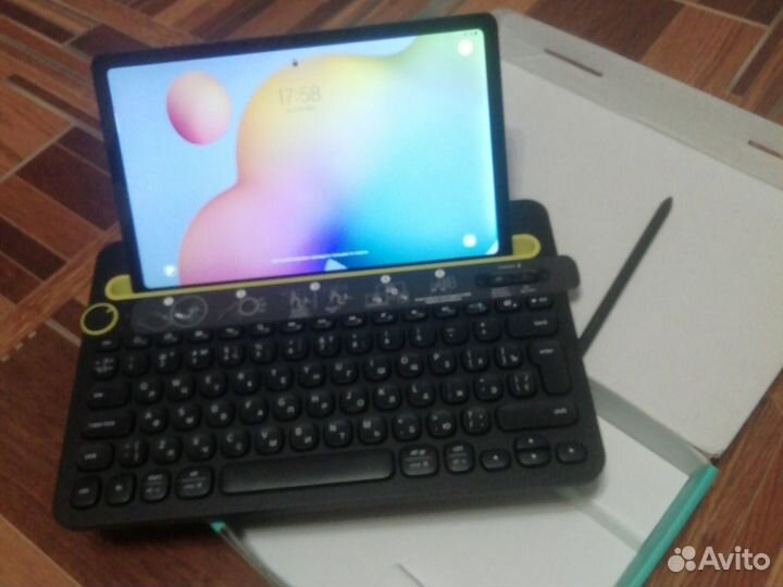 Клавиатура для планшета и смартфона