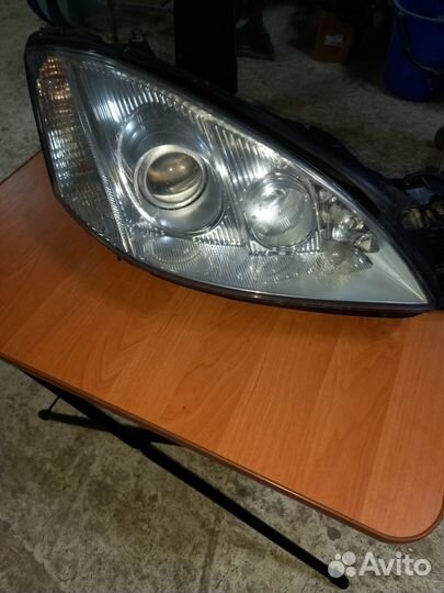 Фара передняя mercedes W 221
