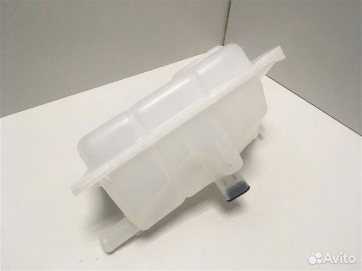 Бачок расширительный Volkswagen Vw Passat B5