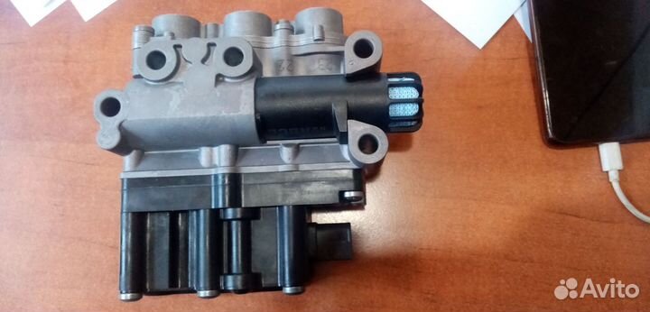 Кран уровня пола Wabco для Мерседес Актрос