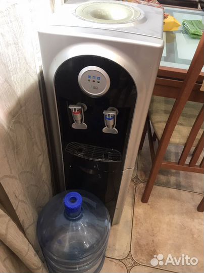 Кулер для воды напольный eco tronic