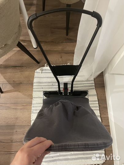 Кресло шезлонг babybjorn