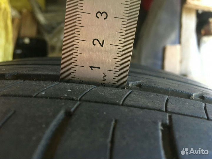 Yokohama AVS Decibel V550 235/60 R16 104W