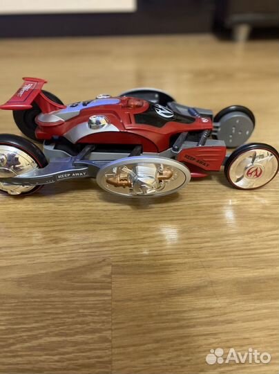 Машинка на радиоуправлении