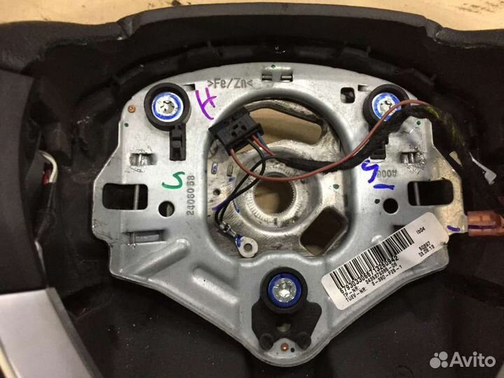 Руль потёртый на BMW X3 (F25) (бмв Х3 (Ф25)