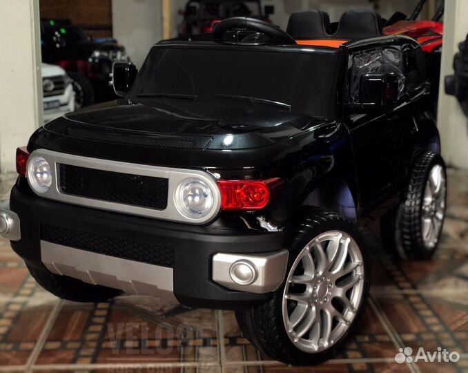 Детский электромобиль