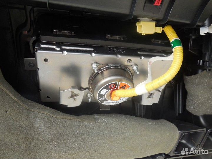 Airbag пассажирский для автомобилей toyota camry axvh70
