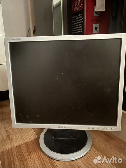 Монитор Samsung
