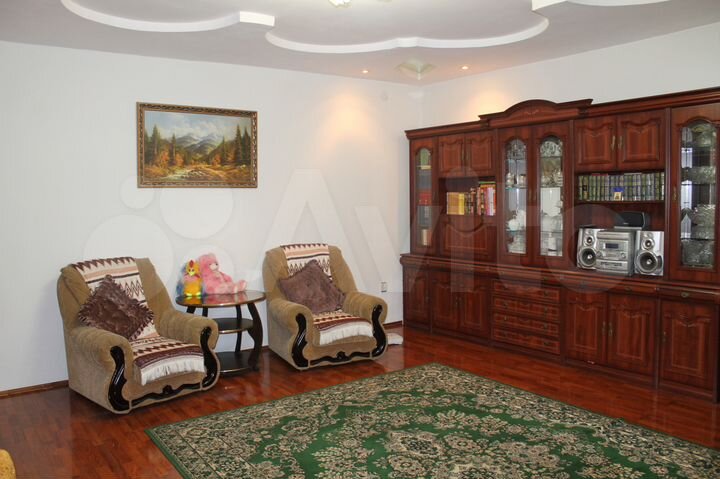 3-к. квартира, 150 м², 1/5 эт.