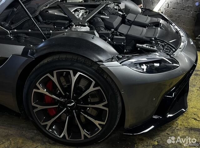 Даунпайп Aston Martin Vantage 4.0 V8
