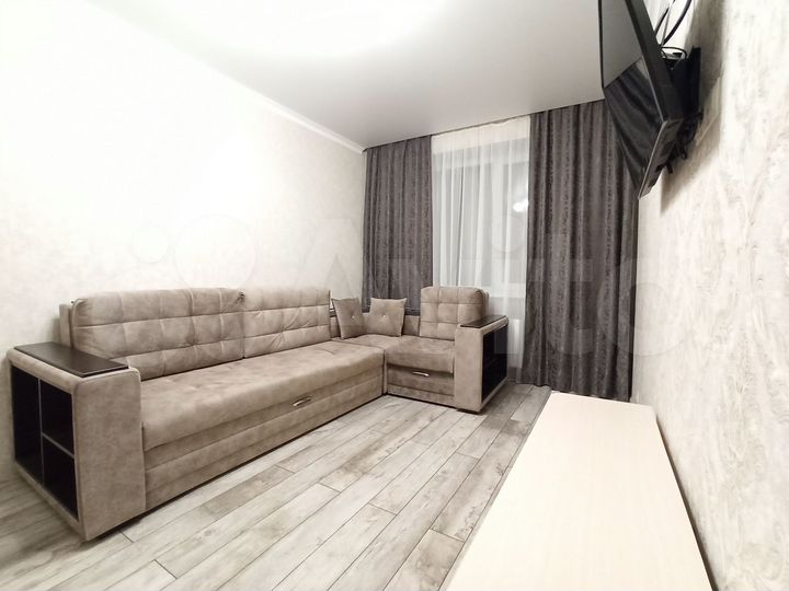 1-к. квартира, 40 м², 8/15 эт.