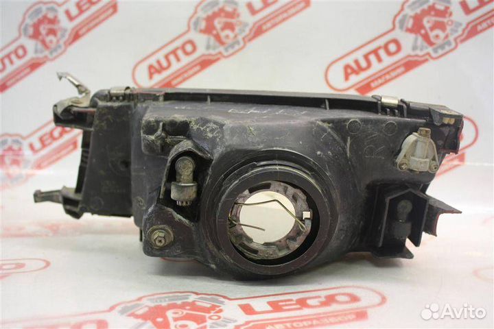Фара правая Toyota 1994