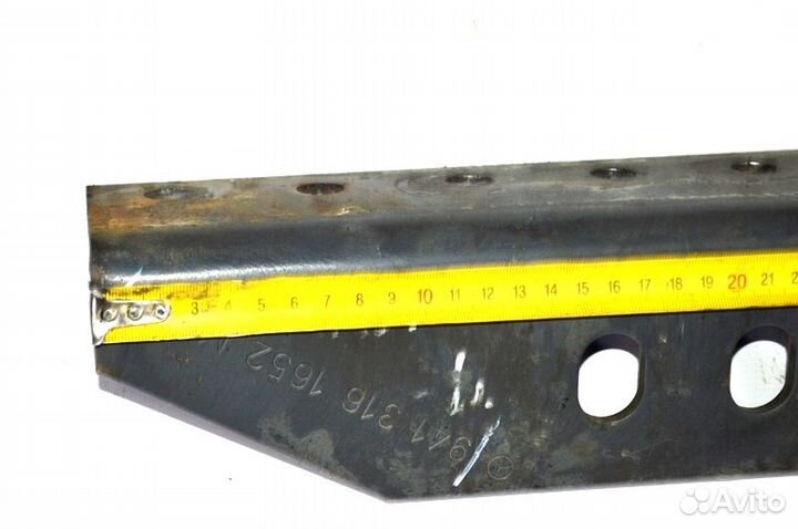 Уголок сцепного устройства (седла), левый mercedes