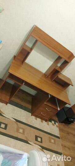 Компьютерный стол