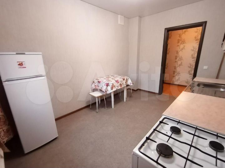 1-к. квартира, 40 м², 1/9 эт.