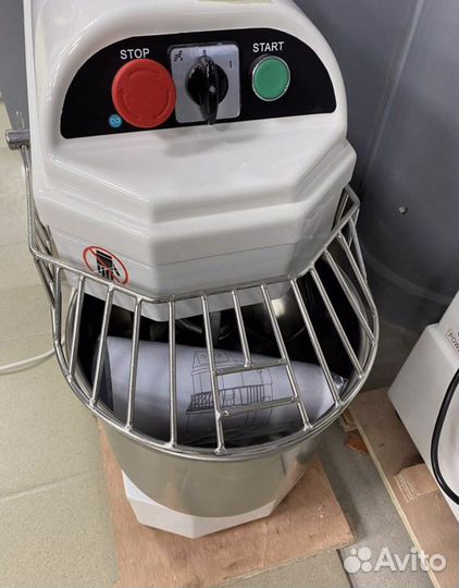 Тестомес hurakan HKN-10SN