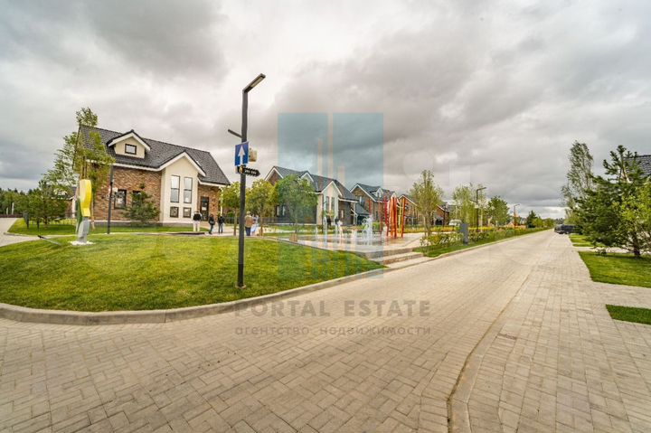 Коттедж 180 м² на участке 6 сот.