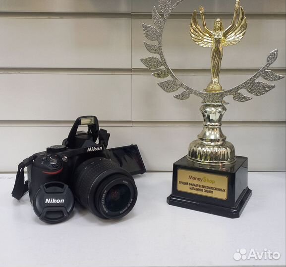 Зеркальный фотоаппарат Nikon D5200