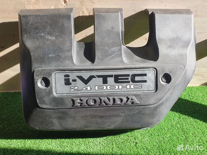 Декоративная крышка двс Honda Elysion