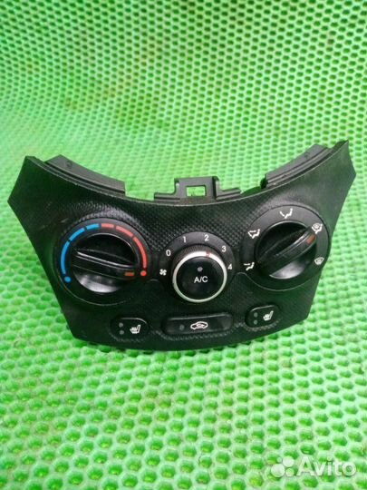 Блок управления печкой Hyundai Solaris G4FA 2011