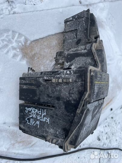 Мерседес ML w163 корпус блока предохранителей