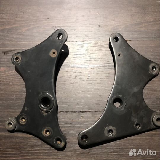 Кронштейны двигателя для Kawasaki ER6n 12-16