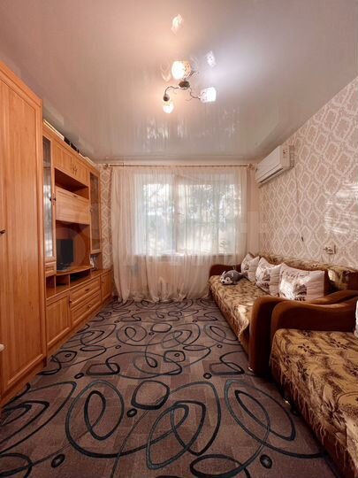 Комната 13 м² в 8-к., 3/5 эт.
