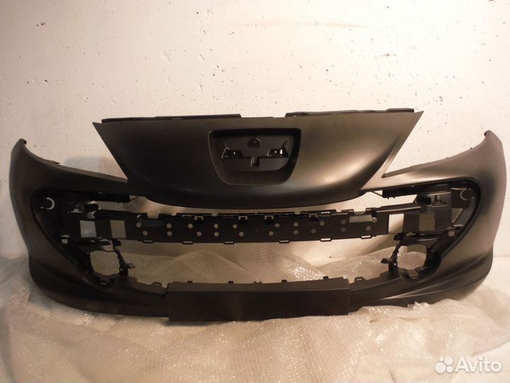 Бампер передний Peugeot 207 2009