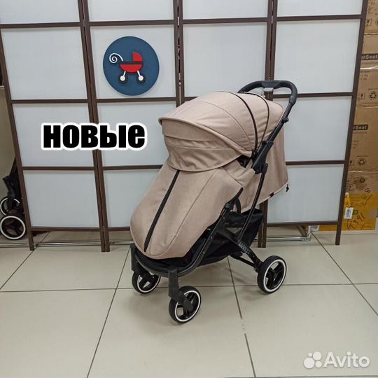 Прогулочная коляска чемодан с накидкой на ножки
