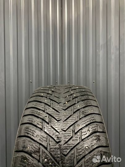 Nokian Tyres Hakkapeliitta 8 SUV 275/45 R20 110T