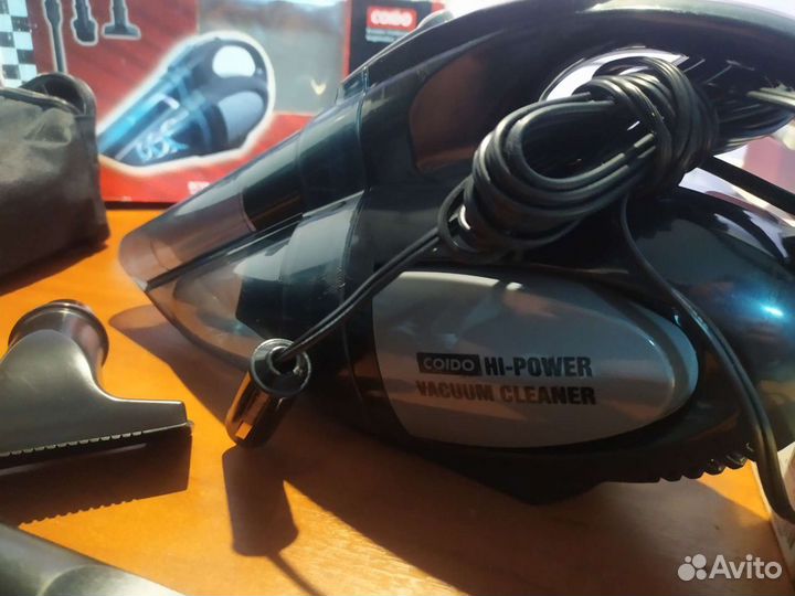 Автомобильный пылесос