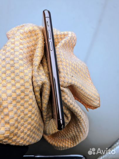 iPhone Xs, 256 ГБ