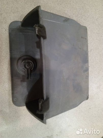 Бардачок Hyundai Accent 2000-2012