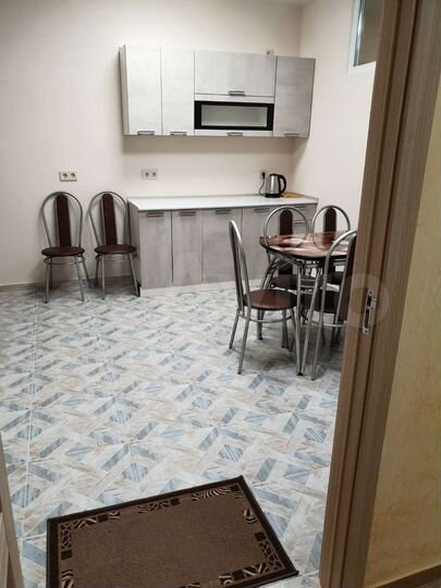 Комната 60 м², 1/2 эт.