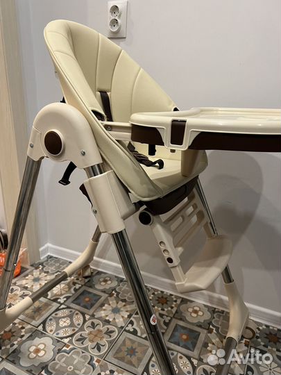 Детский стульчик для кормления