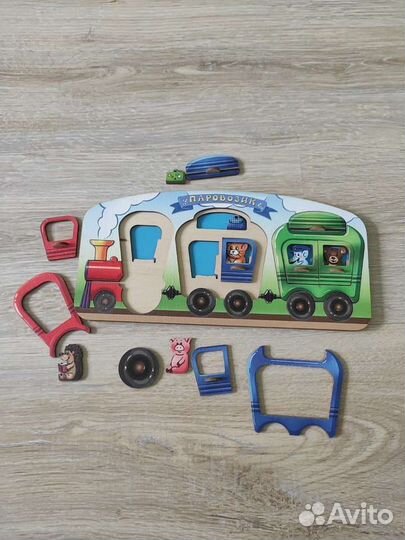 Деревянный пазл вкладыш Паровозик
