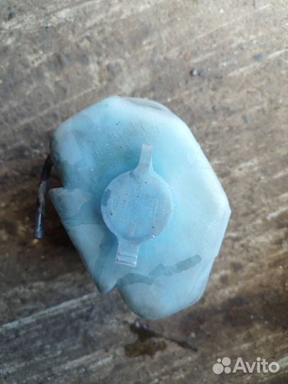 Бачок омывателя Audi 100 С3 445 1986 431955453E