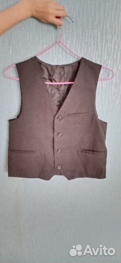 Жилет черный для мальчика 146-158