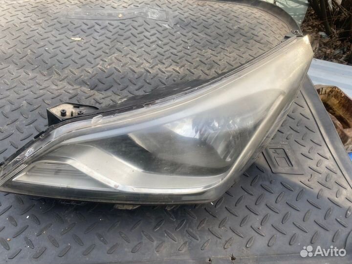 Фара передняя левая Hyundai Solaris 1 бу неоригина