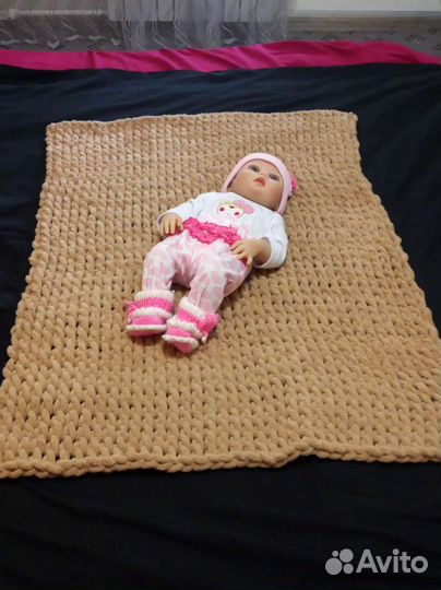 Плюшевый плед в коляску