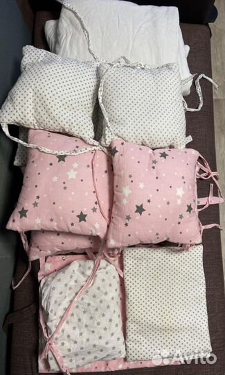 Набор в кроватку (Одеяло, бортики)