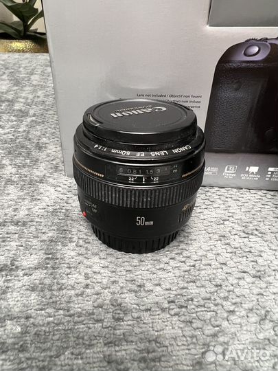 Зеркальный фотоаппарат canon 5D mark4