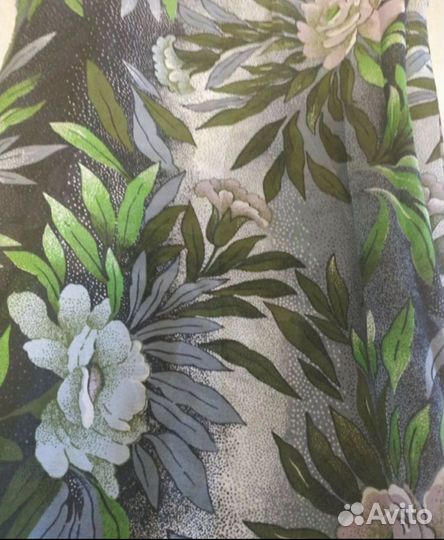 Отрез ткани крепдешин