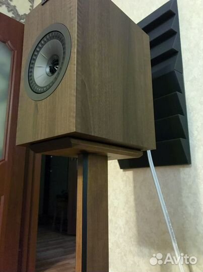 Стойки для полочных колонок из бука