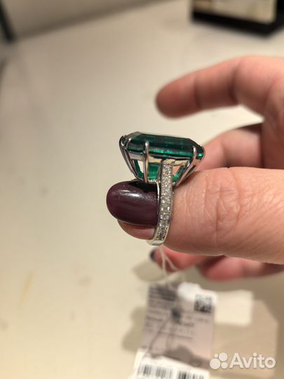 Кольцо с цирконием