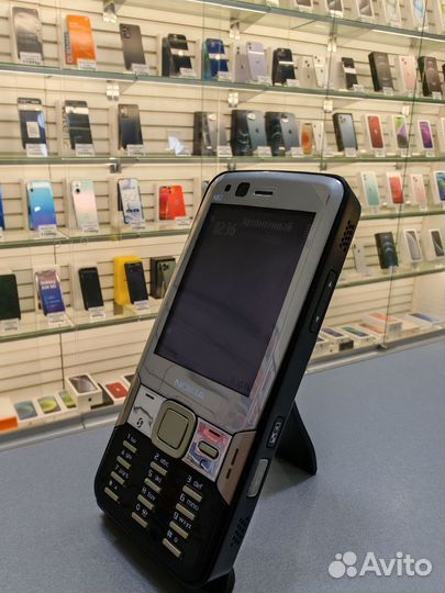 Nokia N82