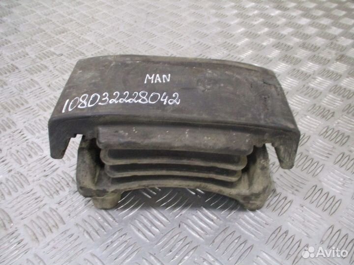 Отбойник задней рессоры правый MAN 81962100554